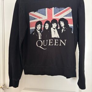 Queen Black Graphic Crewneck Sweatshirt